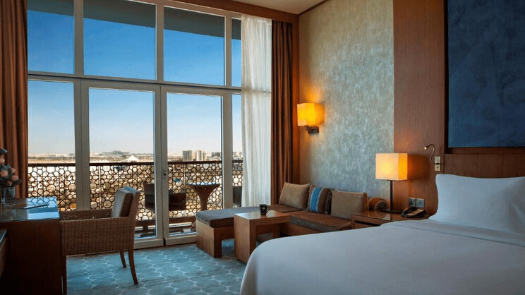 Premium Plus- Racetrack View